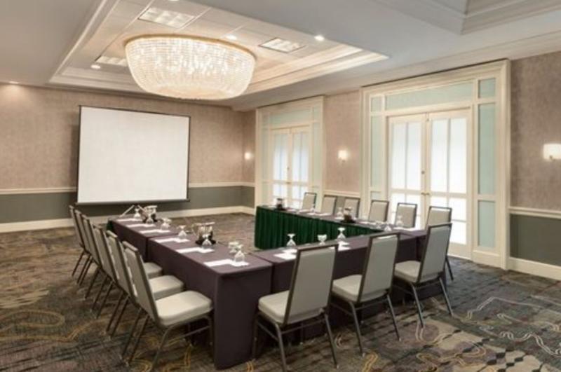 Embassy Suites By Hilton Chicago North Shore Дирфилд Экстерьер фото